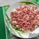 Как приготовить салат с вареной колбасой: лучшие рецепты с фото