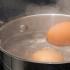 Как варить яйца, чтобы они не лопнули: секреты и советы Как лучше варить яйца чтобы не треснули